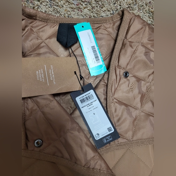 Tan quilted trench coat - Picture 2 of 2